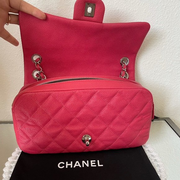 Chanel pink caviar small east flap - Picture 5 of 17